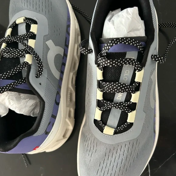 On Cloudmonster size 9 Athletic Shoes sneakers NEW w BOX - Picture 7 of 8